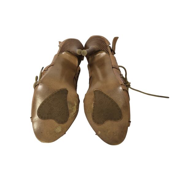 Naughty Monkey Heaven On Earth Tan Lace Lasercut Peep Toe Heels 8 - Picture 6 of 7